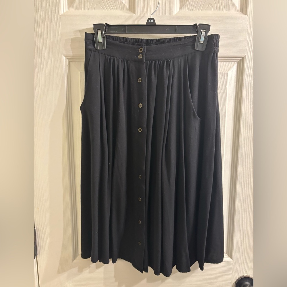 Forever 21 Black Button-Front Circle Skirt